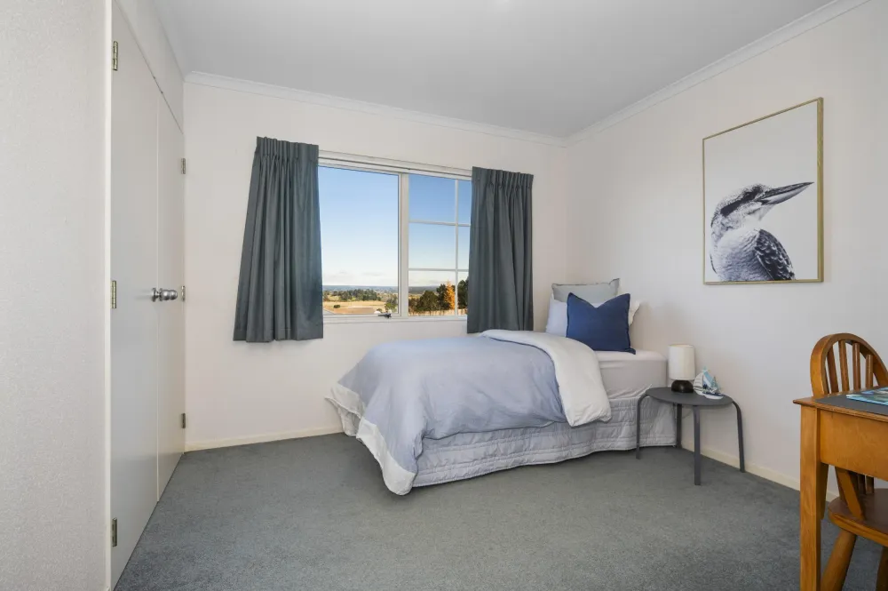 Photos of 36 Bell Common Close