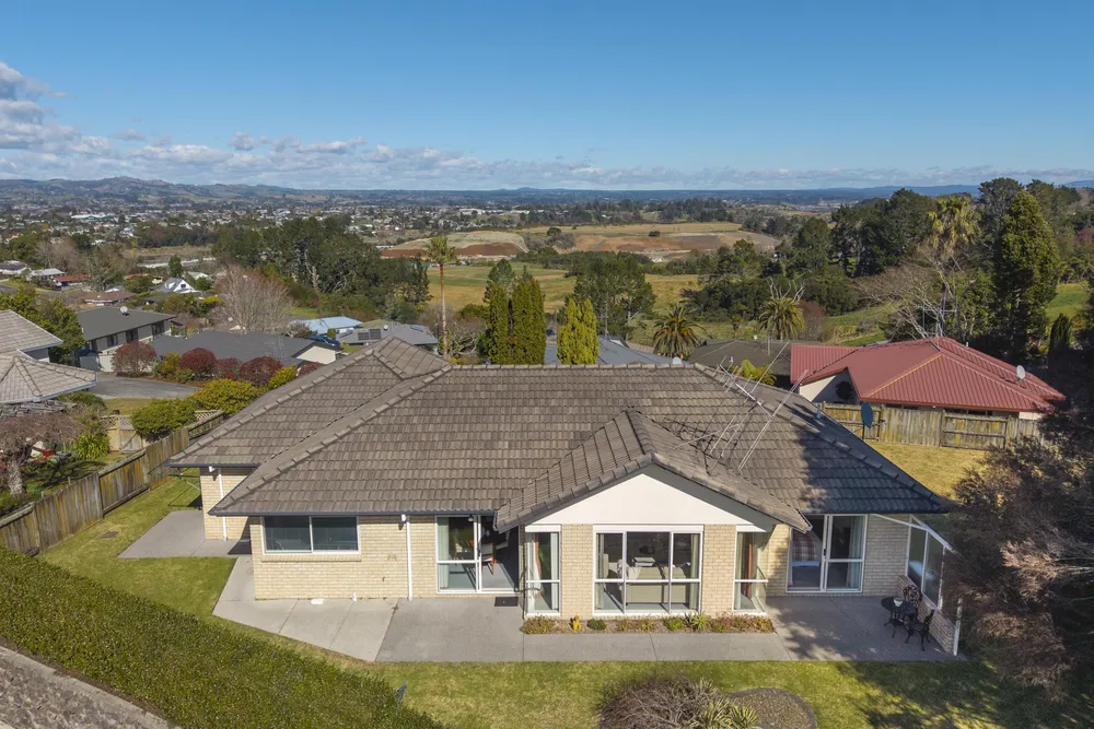 Photos of 36 Bell Common Close