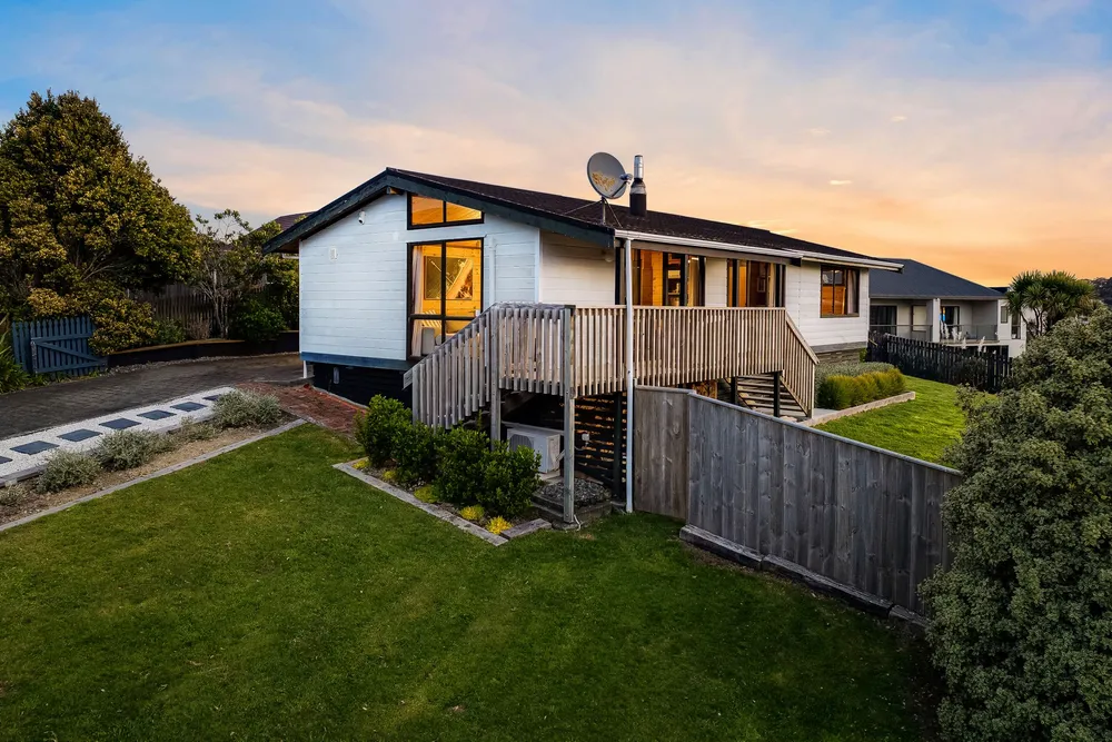 Photos of 20 Rawhiti Road