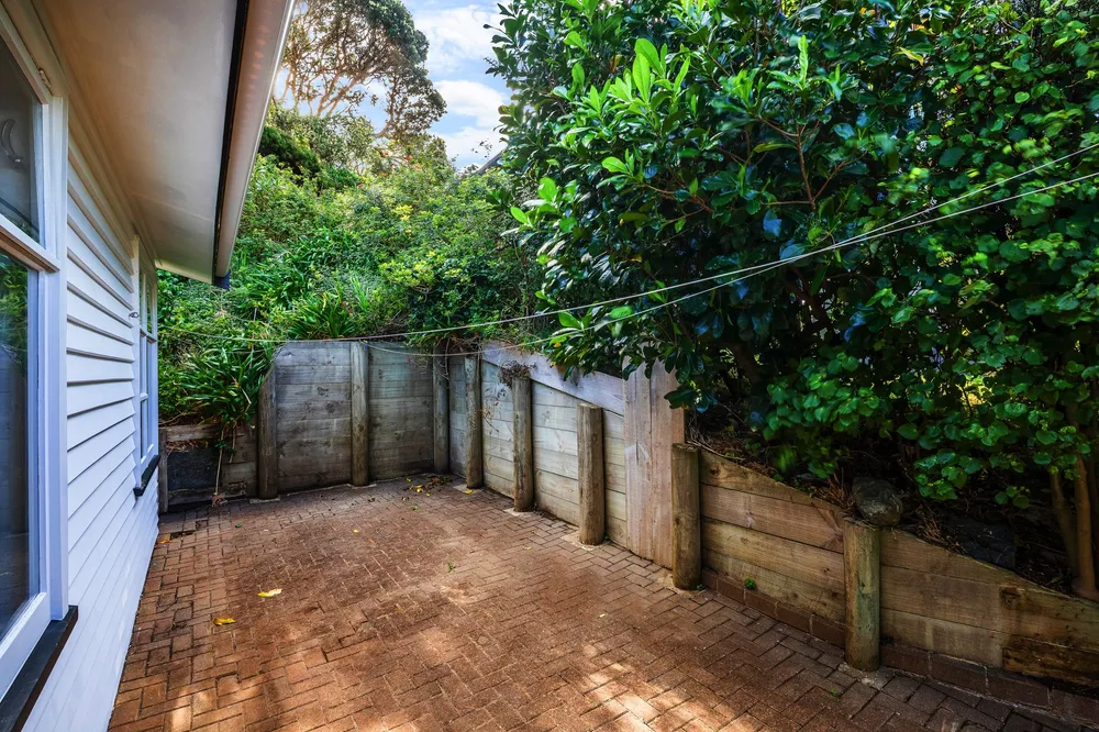 Photos of 20 Rawhiti Road