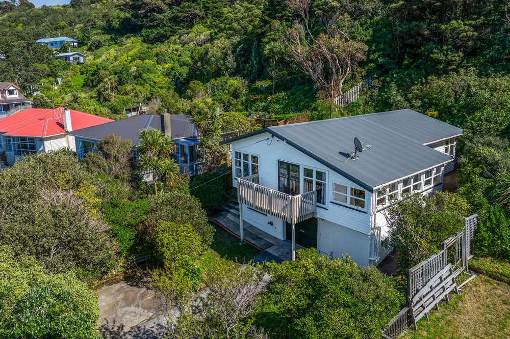 Photos of 20 Rawhiti Road