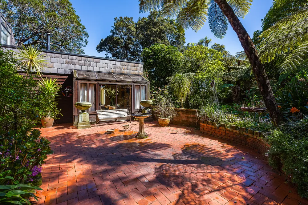 Photos of 11A Taumaru Ave