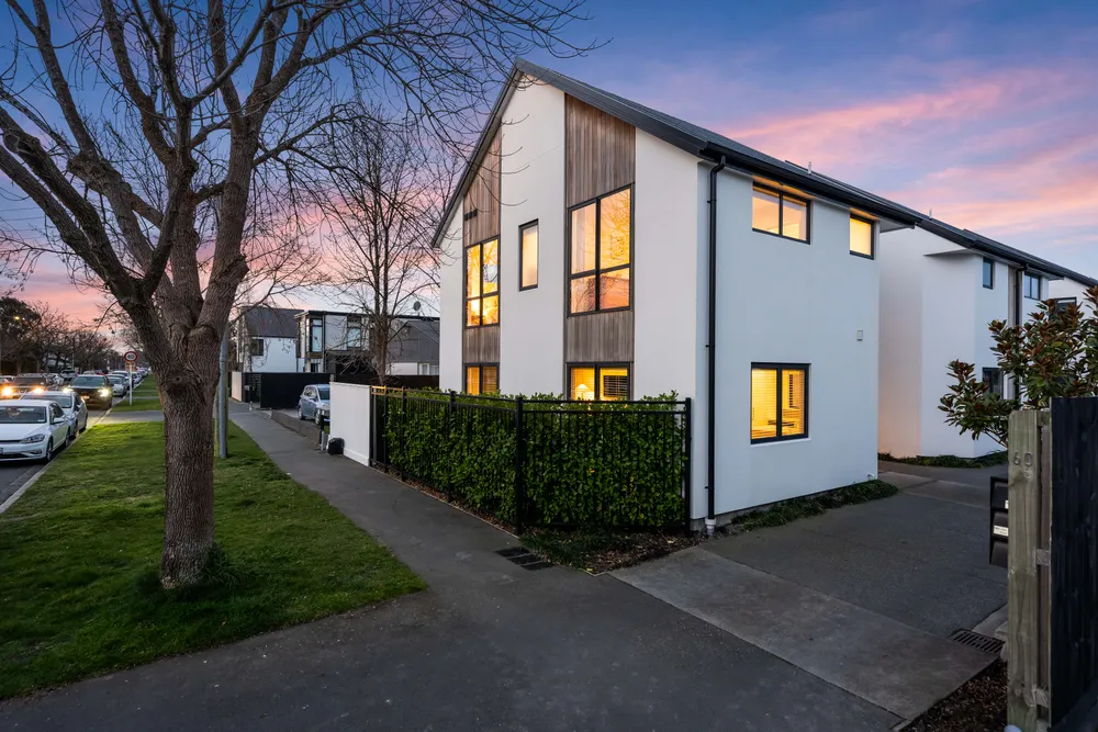 Photos of 1/60 Bishop Street