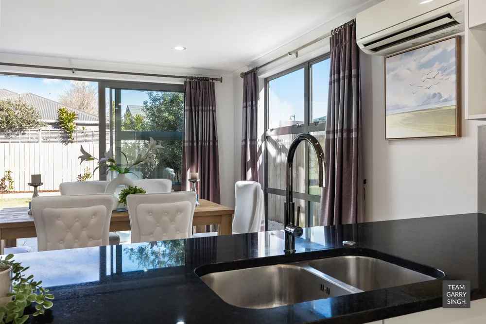 Photos of 10 Puweto Avenue