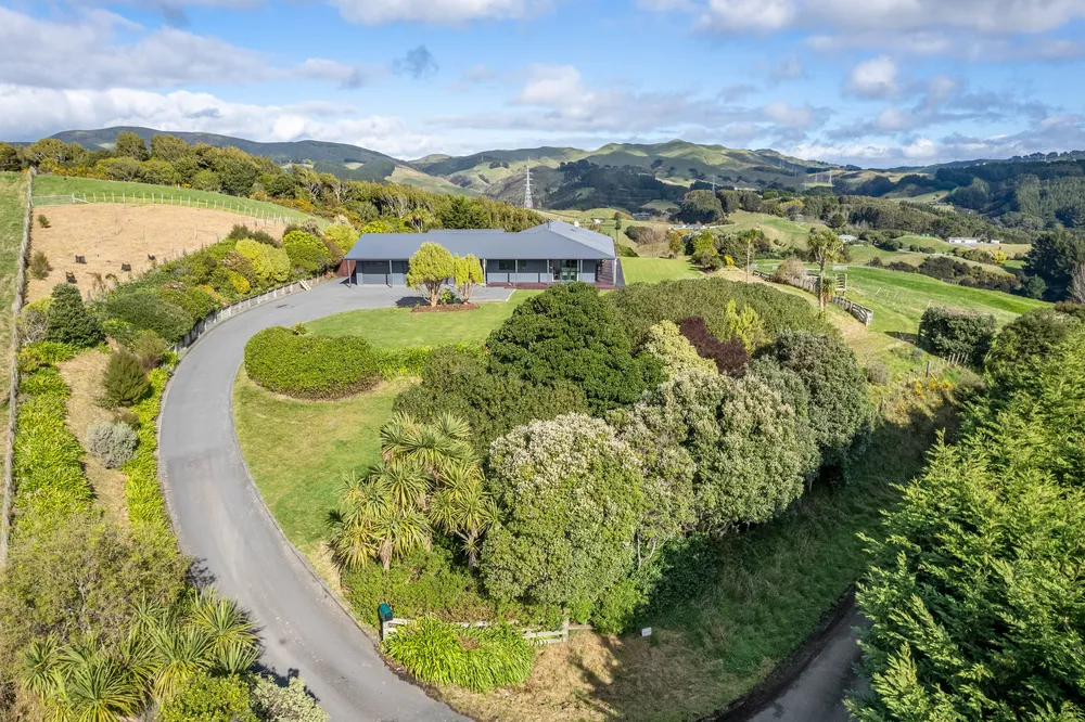 Photos of 75e Paremata Haywards Road
