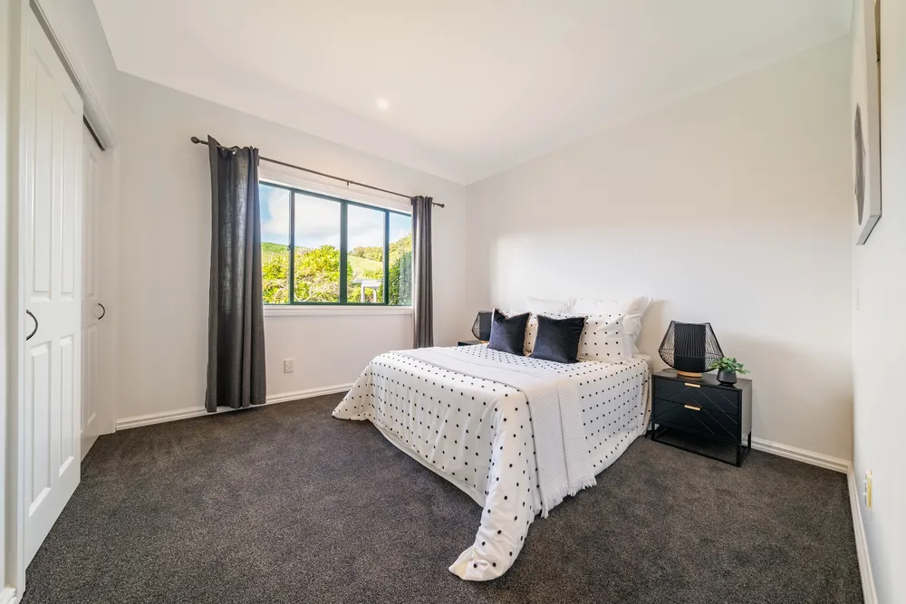 Photos of 75e Paremata Haywards Road