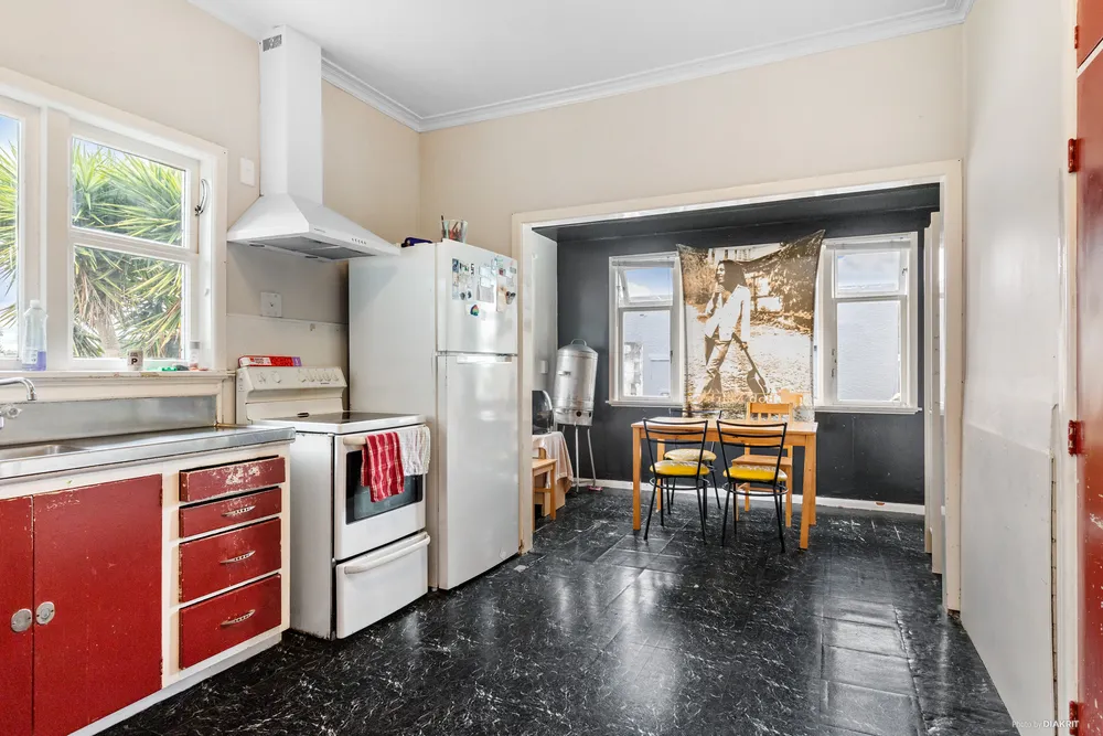 Photos of 51 Beatty Road