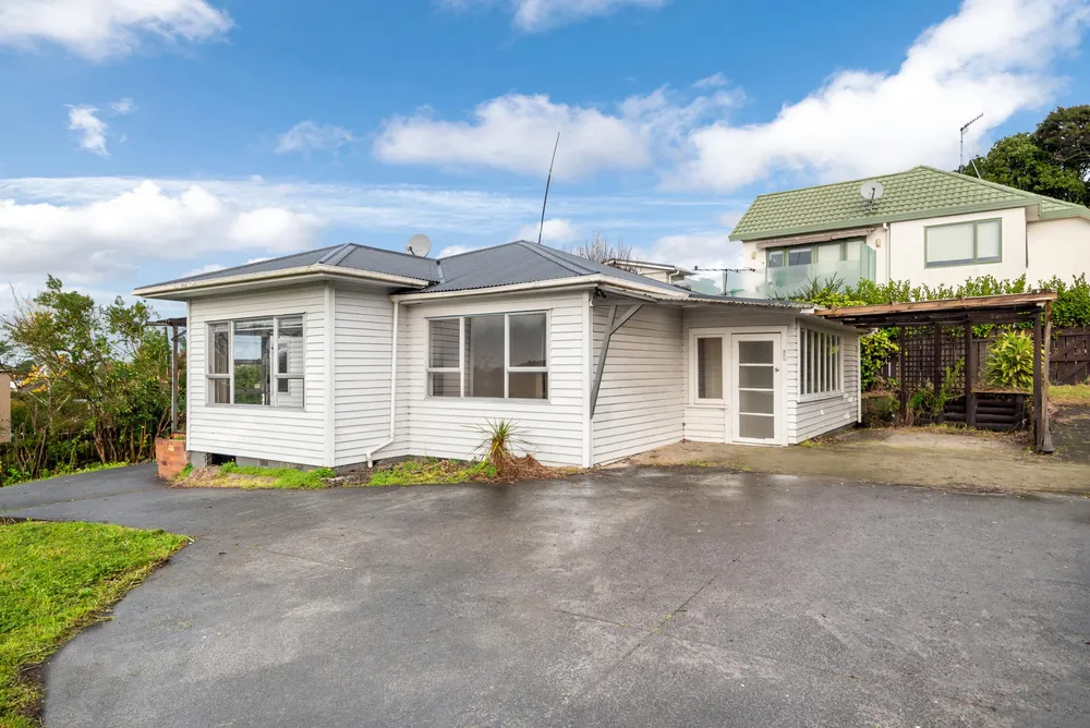 Photos of 22 Michaels Avenue