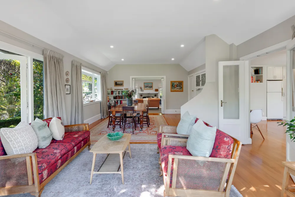 Photos of 27 Snowdon Road