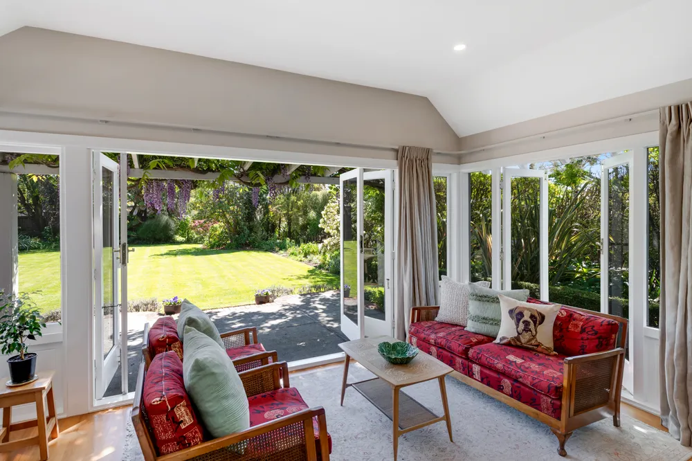Photos of 27 Snowdon Road