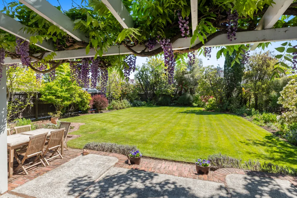 Photos of 27 Snowdon Road