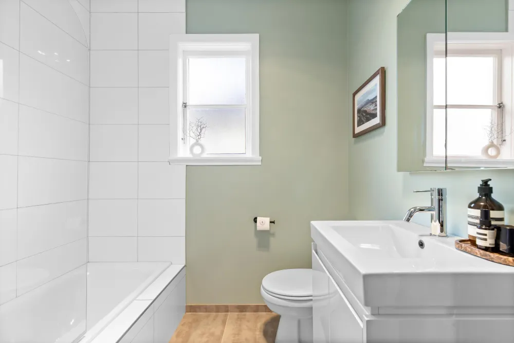 Photos of 84 Daventry Street