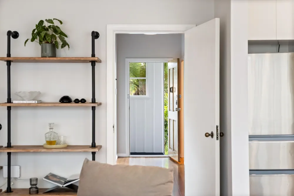 Photos of 84 Daventry Street