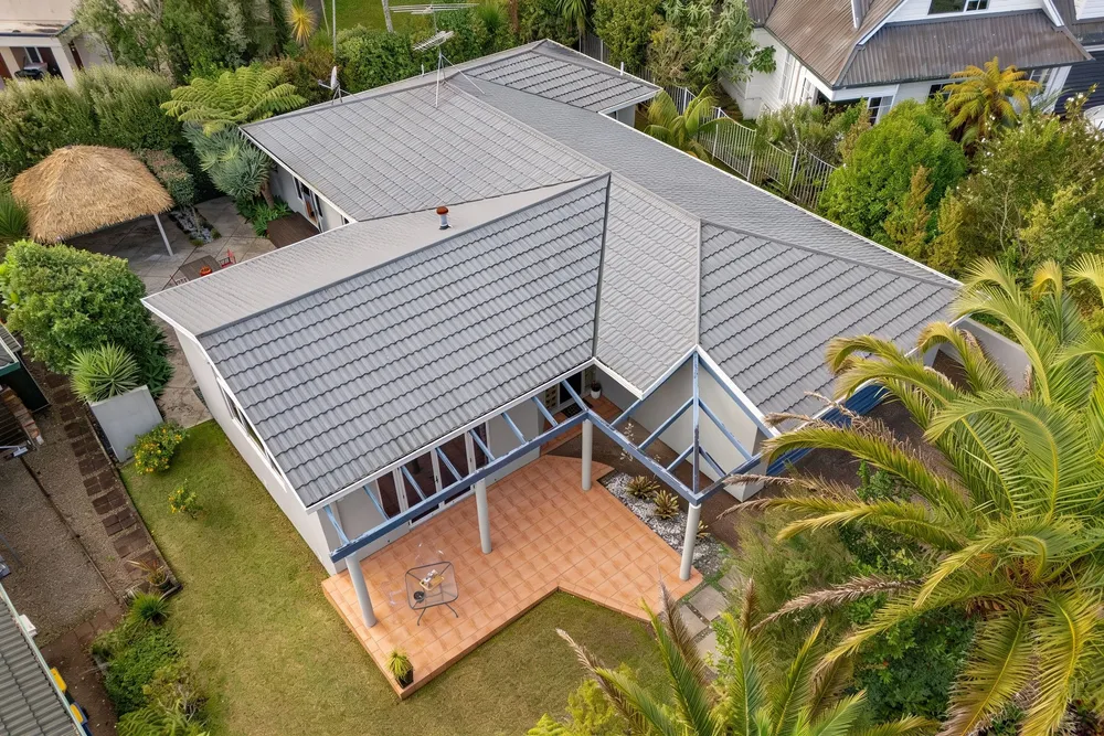 Photos of 25 Woodfern Crescent