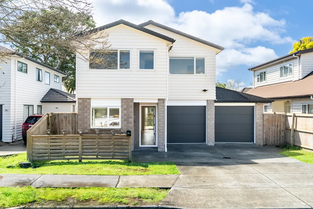 Photos of 52 Pate Crescent