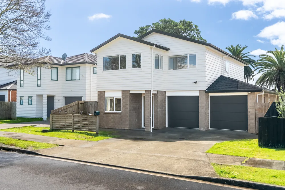 Photos of 52 Pate Crescent