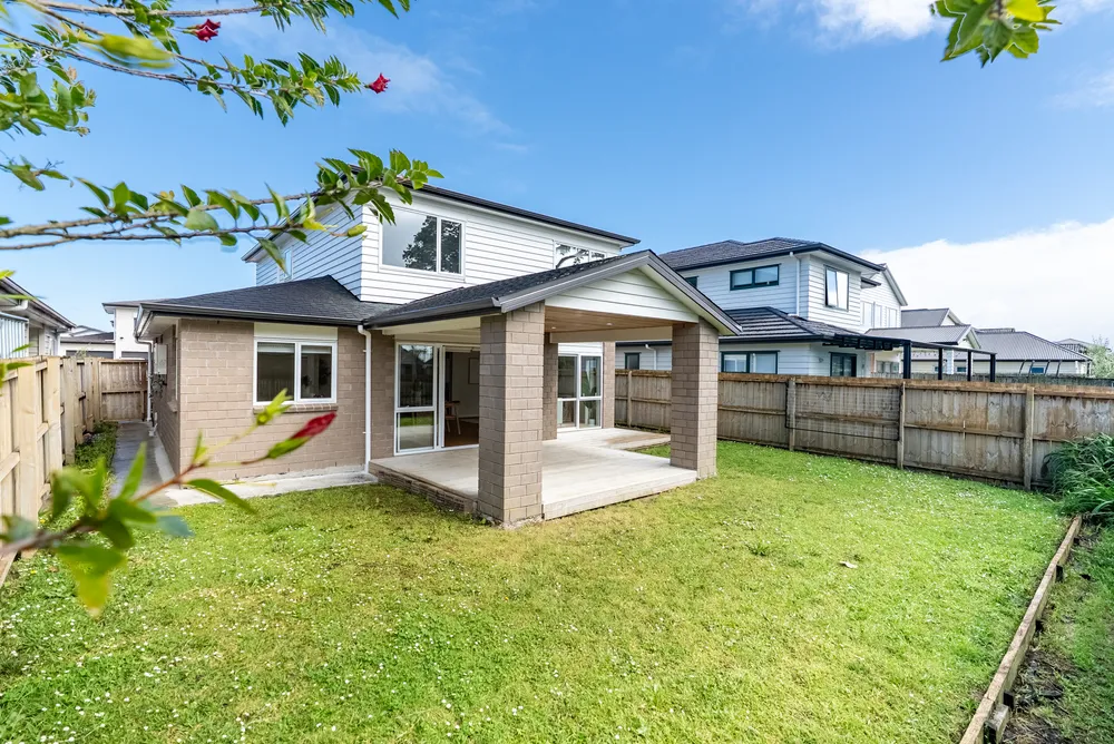 Photos of 52 Pate Crescent