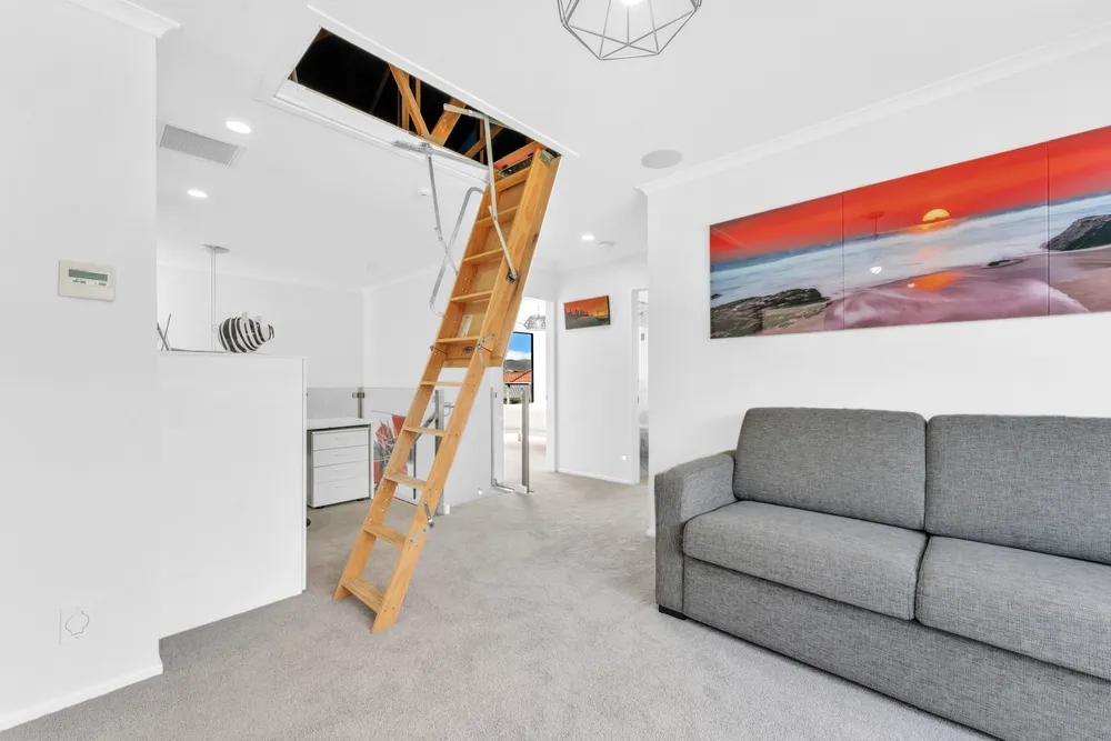 Photos of 37 Vincent Street