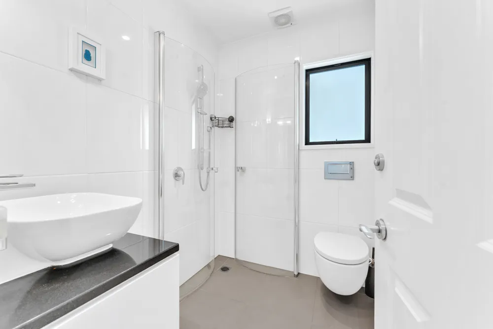 Photos of 37 Vincent Street