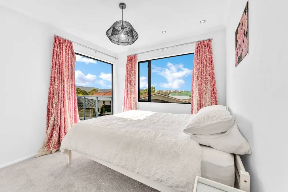 Photos of 37 Vincent Street
