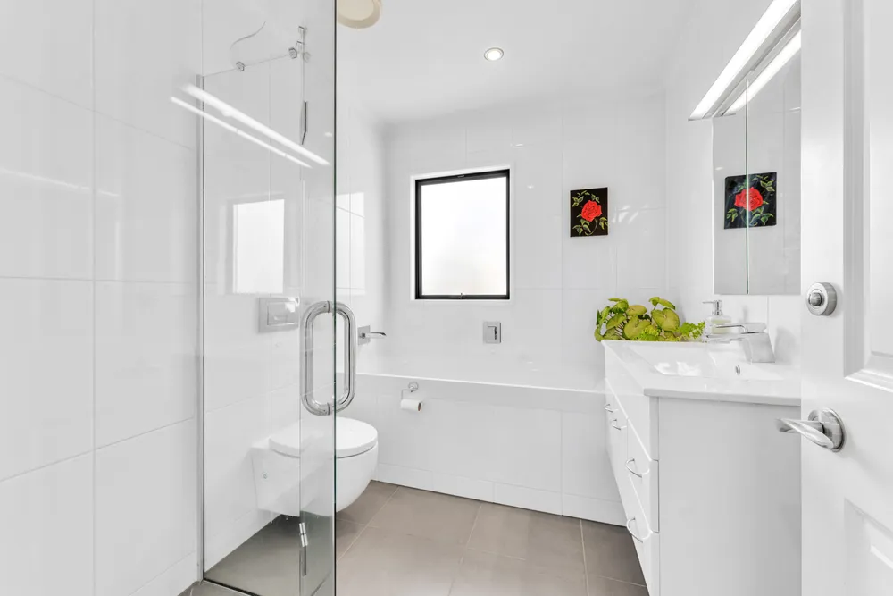 Photos of 37 Vincent Street