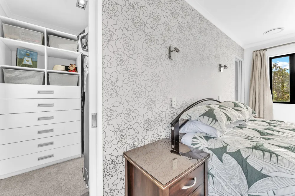 Photos of 37 Vincent Street