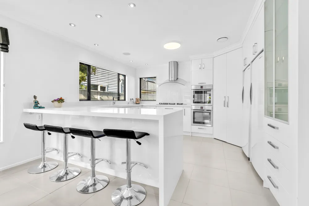 Photos of 37 Vincent Street