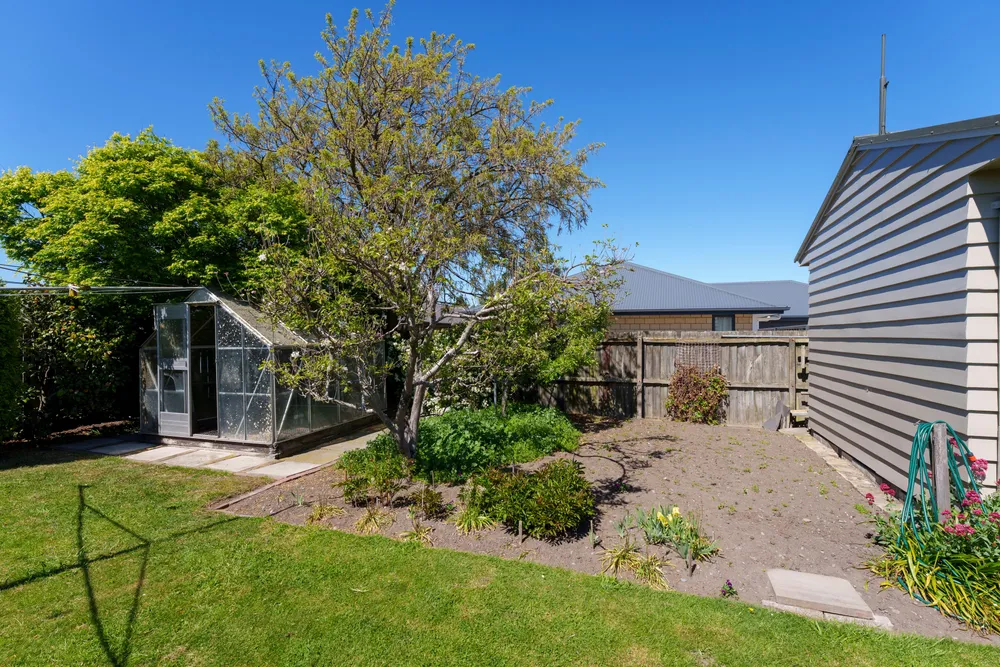 Photos of 14 Ensign Street
