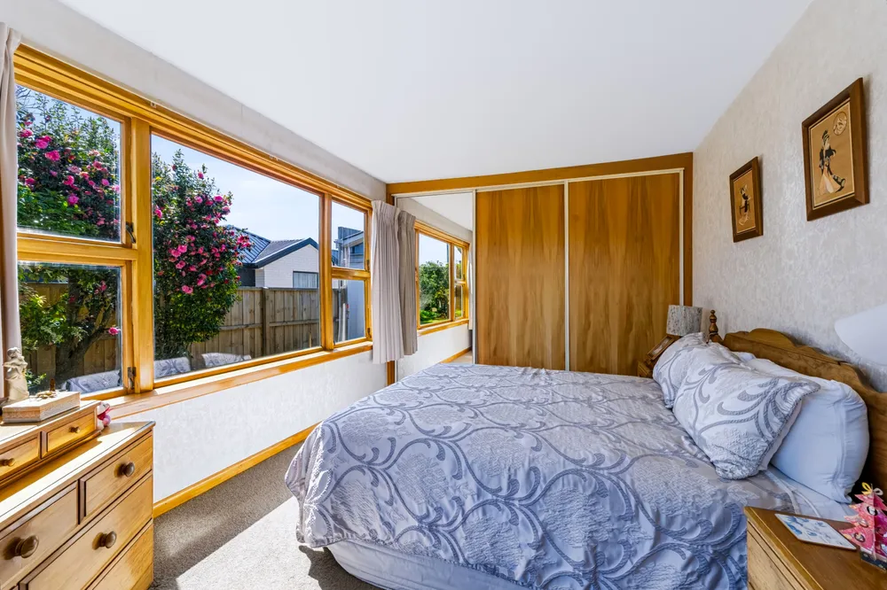 Photos of 14 Ensign Street