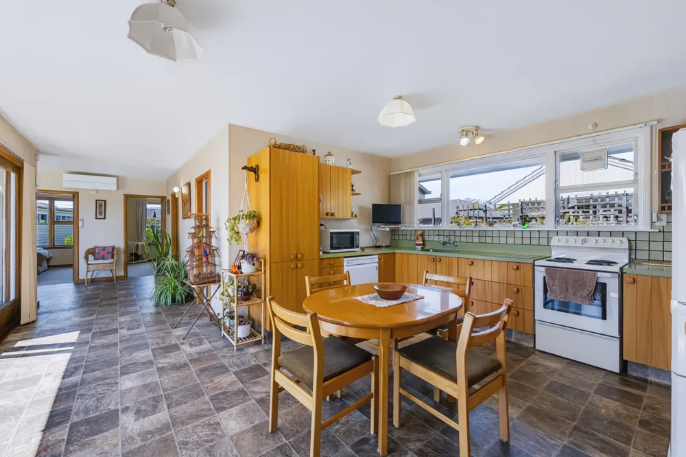 Photos of 14 Ensign Street