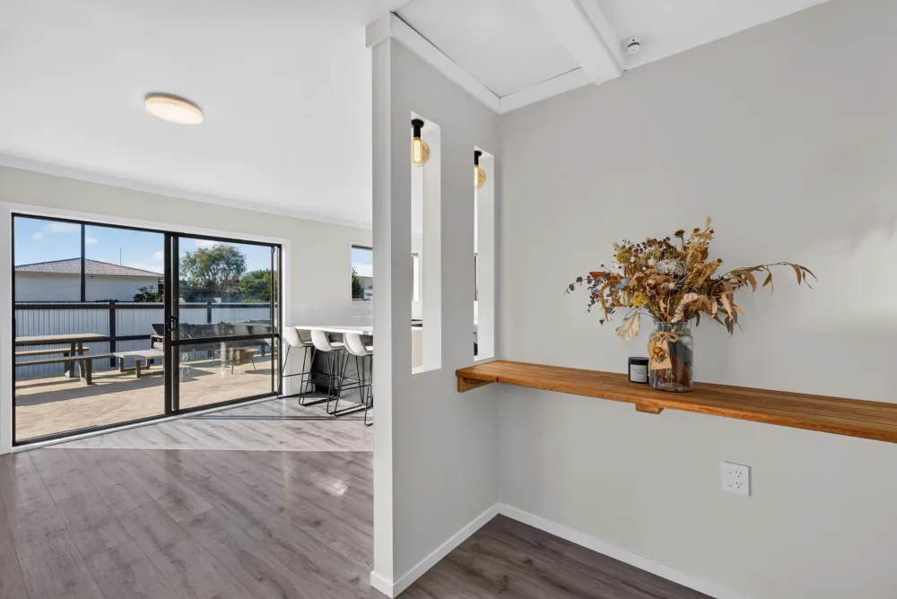 Photos of 44 Salisbury Avenue