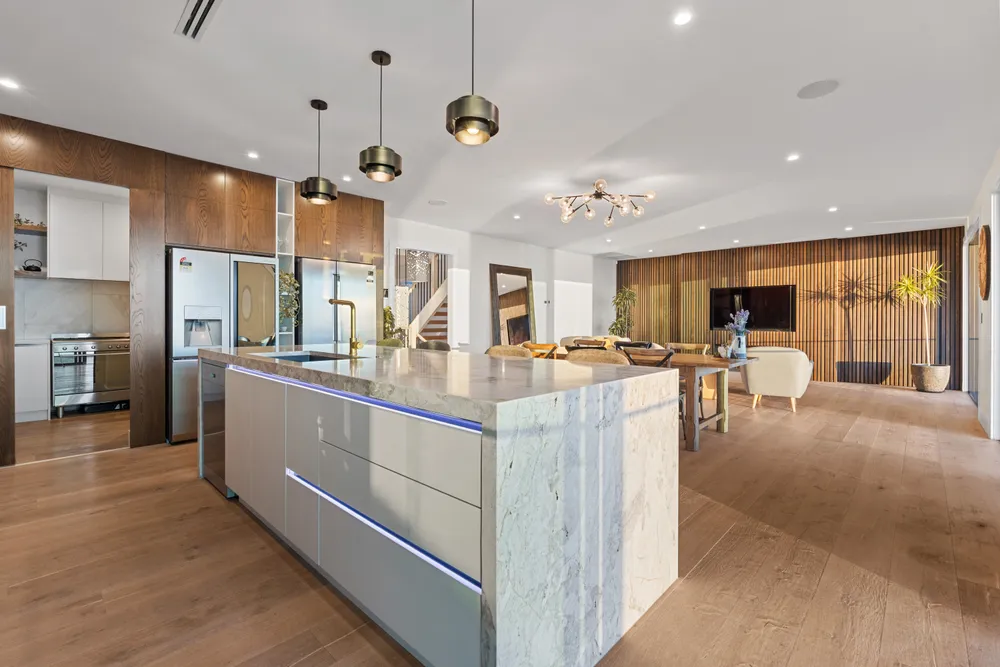 Photos of 236 Vipond Road