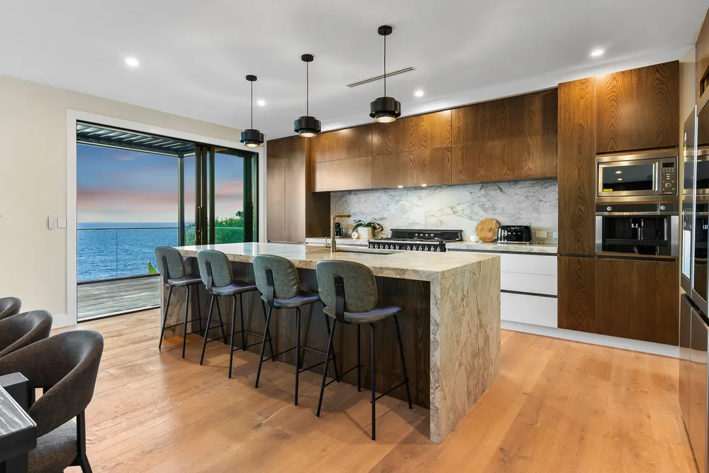 Photos of 236 Vipond Road