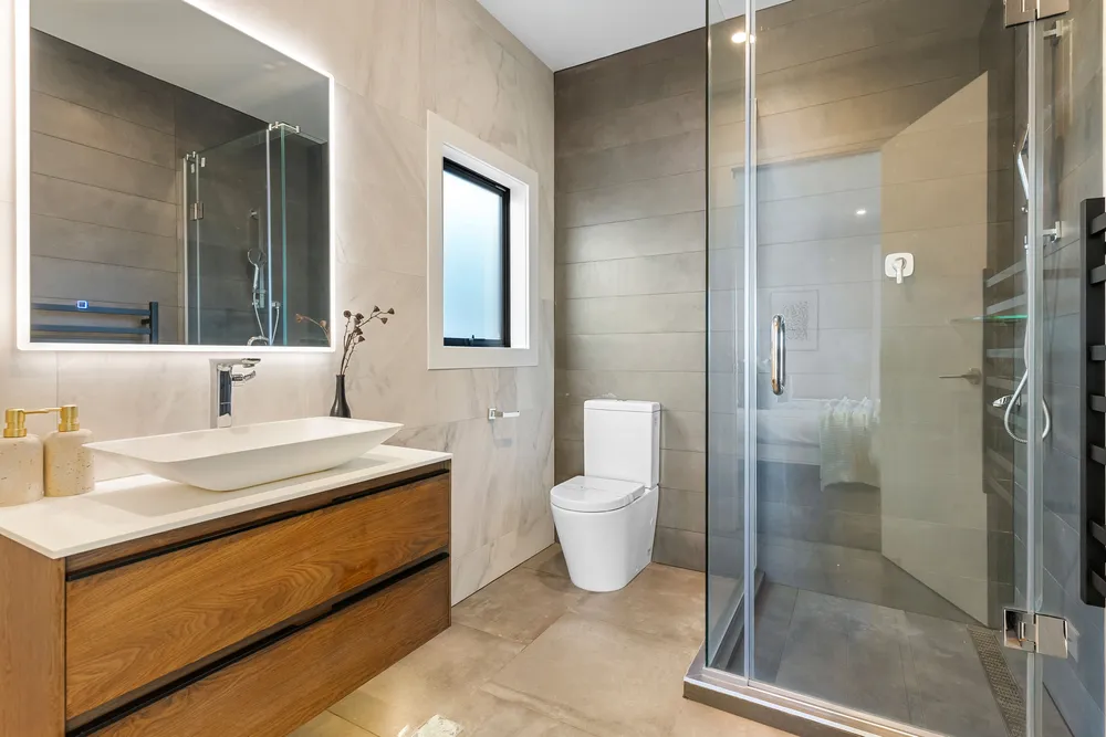 Photos of 236 Vipond Road