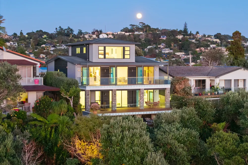 Photos of 236 Vipond Road