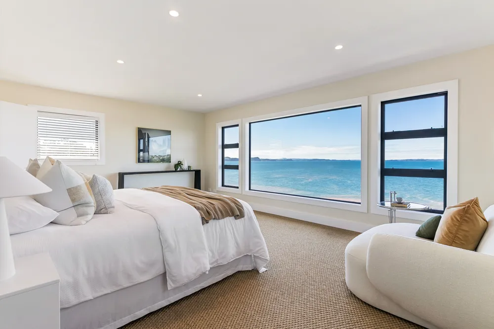 Photos of 236 Vipond Road