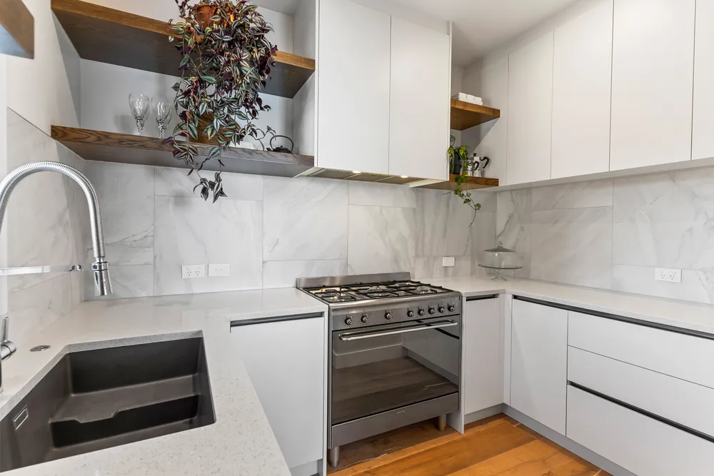 Photos of 236 Vipond Road