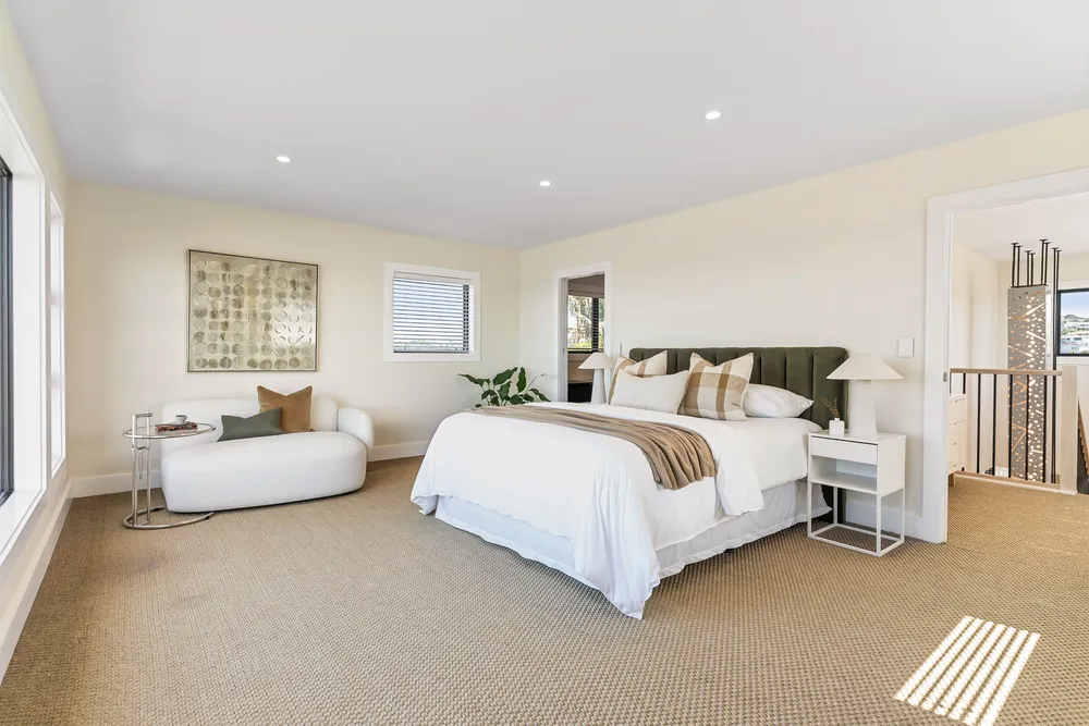 Photos of 236 Vipond Road