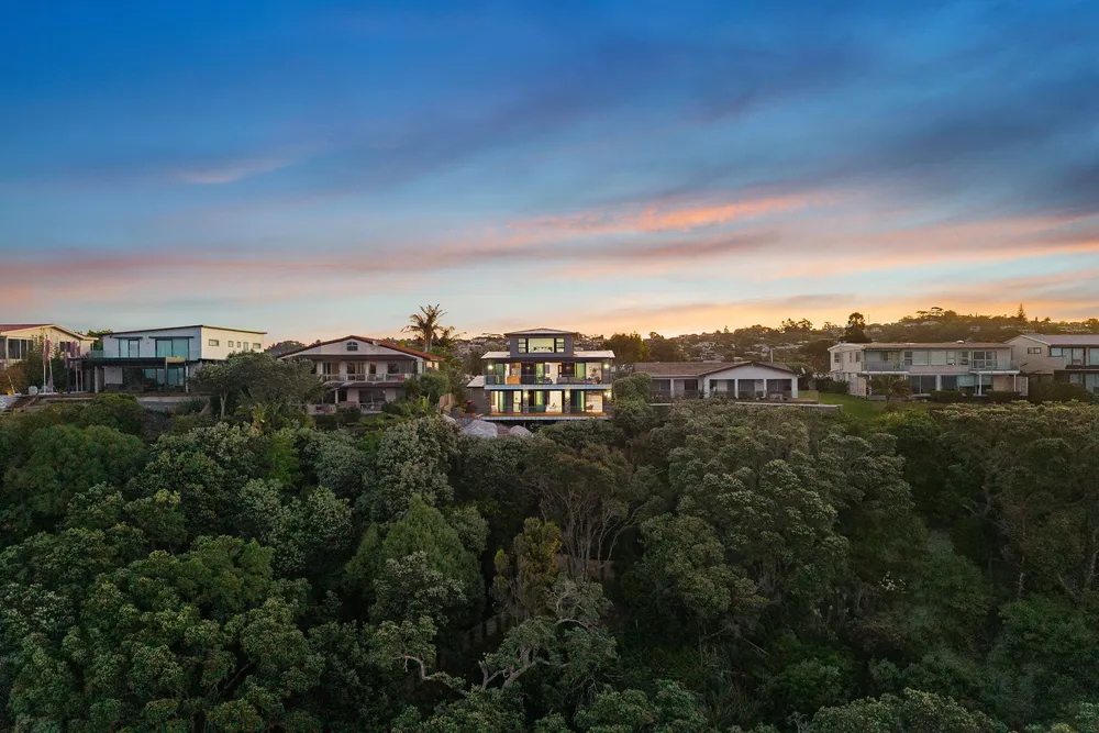 Photos of 236 Vipond Road