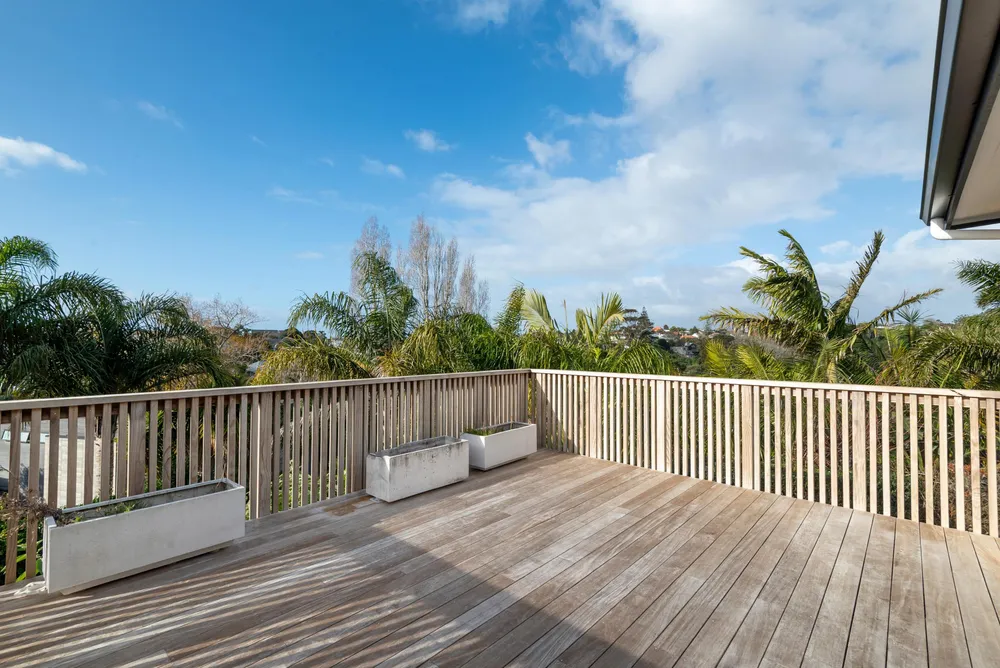 Photos of 20 Sunny Brae Crescent