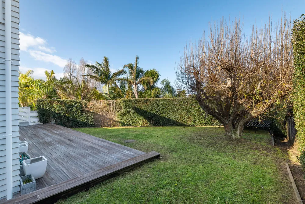 Photos of 20 Sunny Brae Crescent