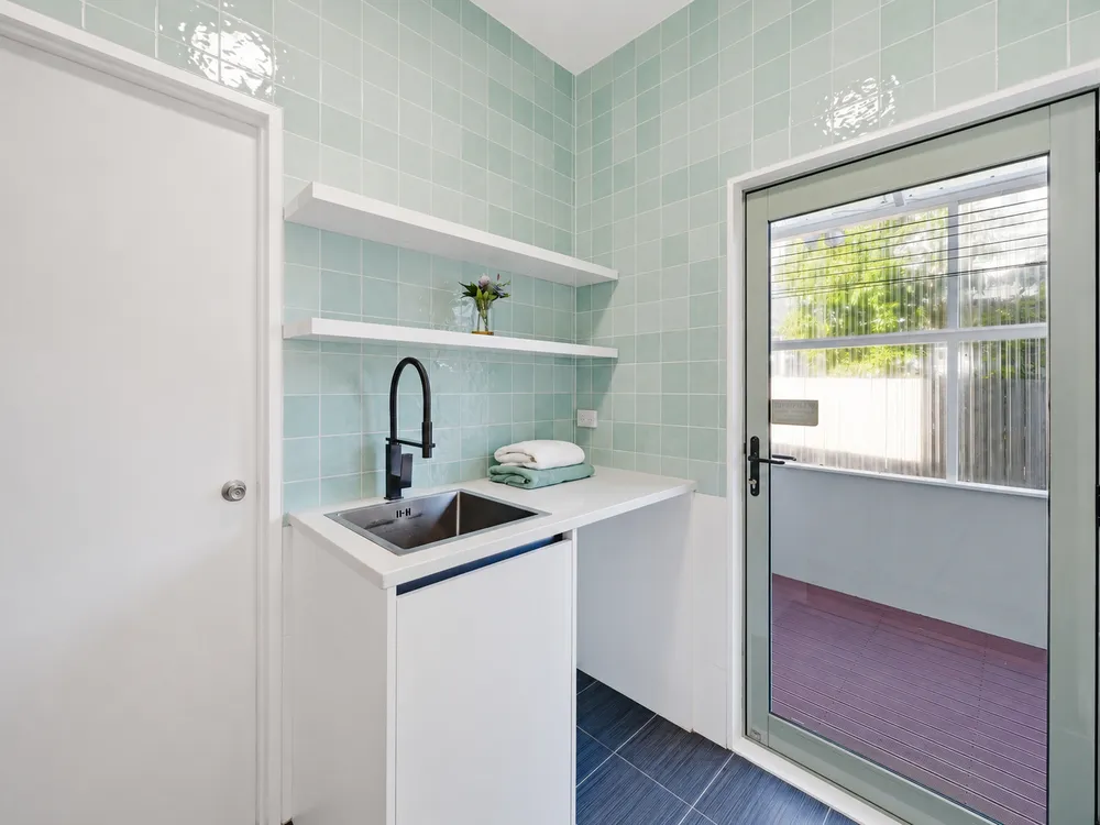 Photos of 13A Bayswater Avenue