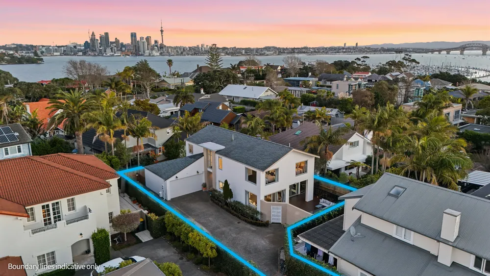 Photos of 13A Bayswater Avenue