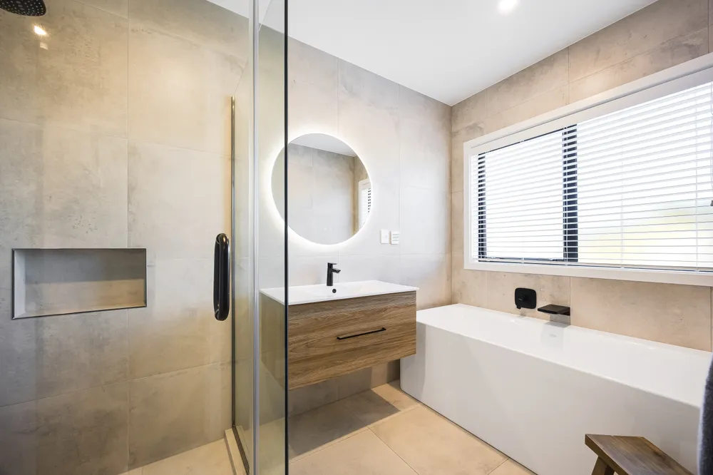 Photos of 170 Ahutoetoe Road