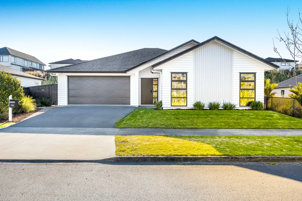 Photos of 170 Ahutoetoe Road