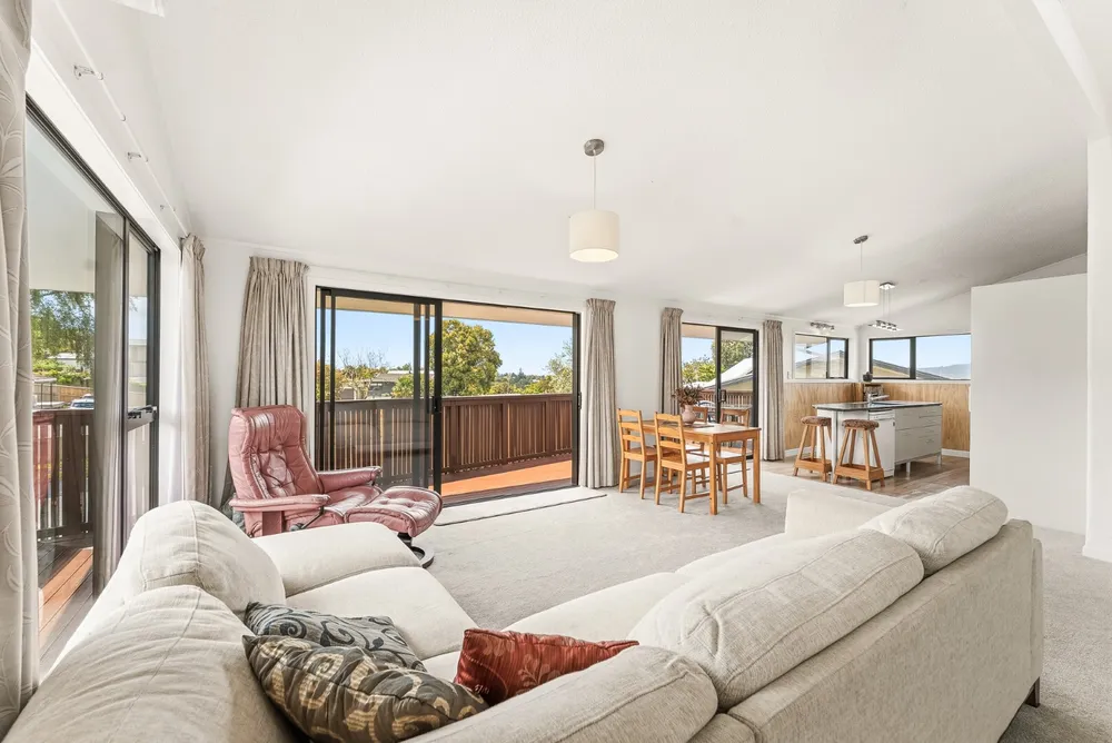 Photos of 54 Westminster Drive