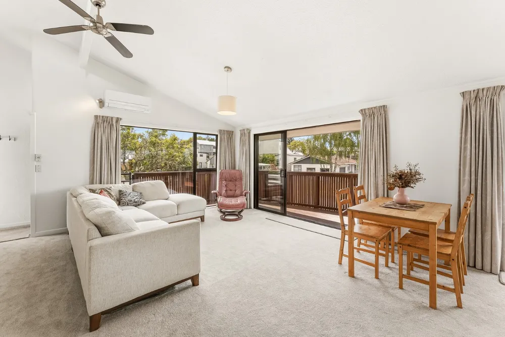 Photos of 54 Westminster Drive