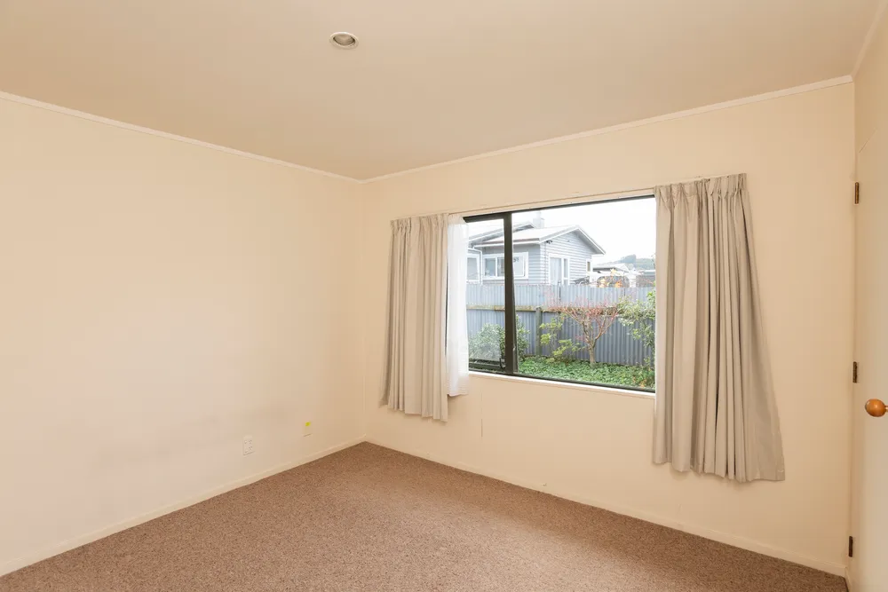 Photos of 8b Asquith Street