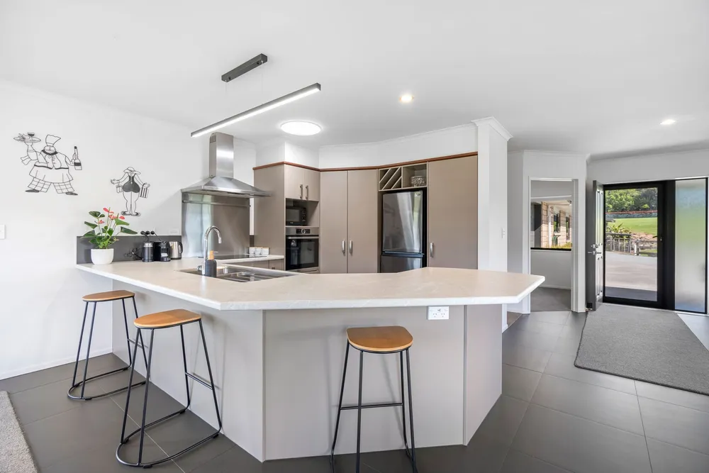 Photos of 361 Apotu Road