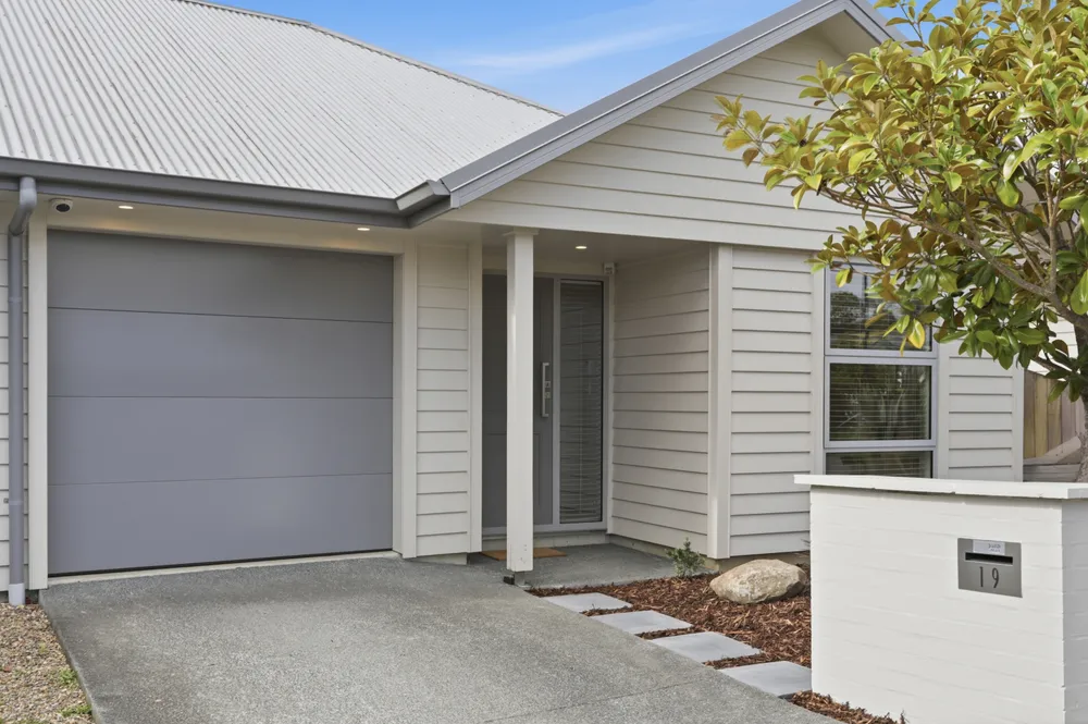 Photos of 19 Fairwater Road